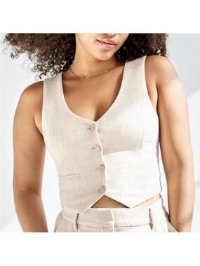 Aritzia wilfred desire beige vest size 4